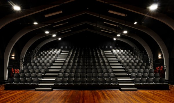 Kapiti College - Retractable Seating System